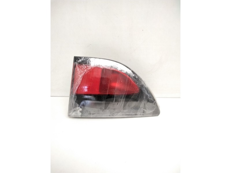 Recambio de piloto trasero derecho para renault megane i fase 2 classic (la..) 1.4 16v expression referencia OEM IAM 7700838533 