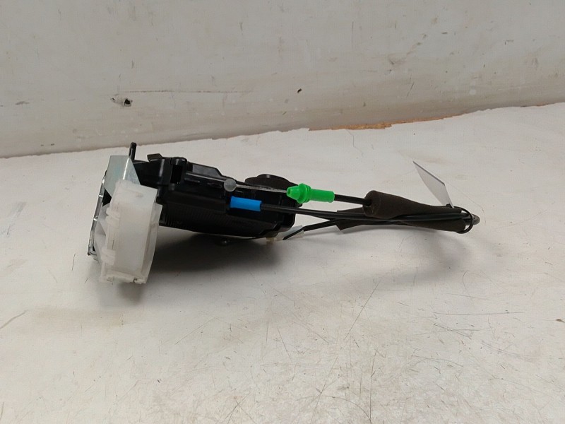 Recambio de cerradura puerta trasera izquierda para toyota c-hr (_x1_) 1.8 hybrid (zyx10_, zyx11_) referencia OEM IAM   
