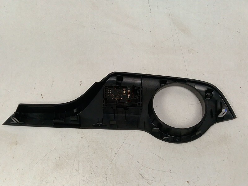 Recambio de mando elevalunas trasero derecho para toyota c-hr (_x1_) 1.8 hybrid (zyx10_, zyx11_) referencia OEM IAM   