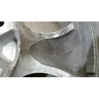 Recambio de llanta aluminio para ssangyong musso referencia OEM IAM 18 5 TORNILLOS SSANYONG 