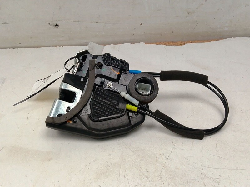 Recambio de cerradura puerta trasera derecha para toyota c-hr (_x1_) 1.8 hybrid (zyx10_, zyx11_) referencia OEM IAM   