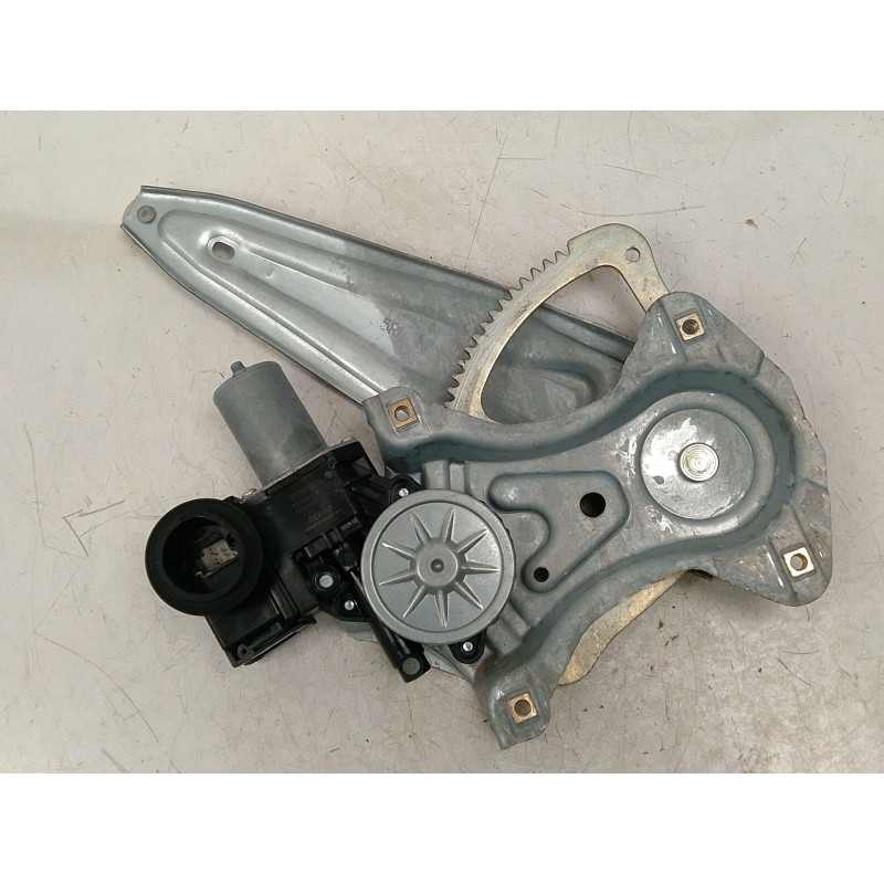 Recambio de elevalunas trasero izquierdo para toyota c-hr (_x1_) 1.8 hybrid (zyx10_, zyx11_) referencia OEM IAM   