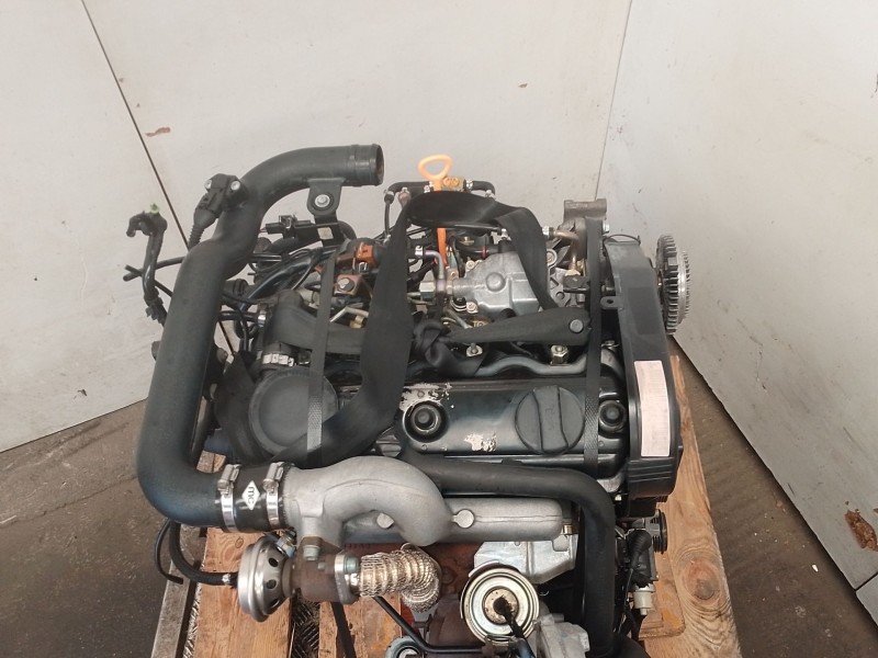Recambio de motor completo para volkswagen passat b5 (3b2) 1.9 tdi referencia OEM IAM AFN490813  