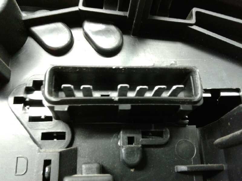 Recambio de piloto trasero derecho para peugeot 406 berlina (s1/s2) st referencia OEM IAM VALEO 2255D 6351E8 