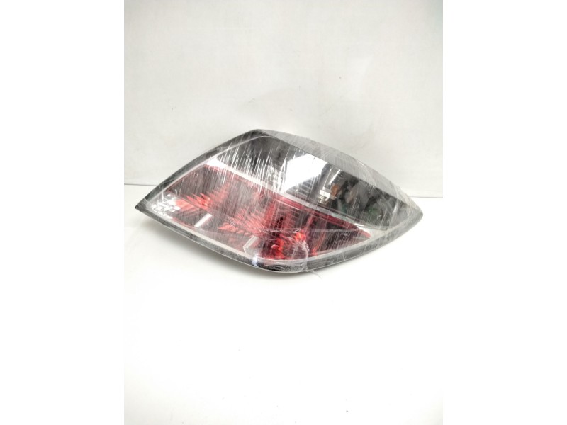 Recambio de piloto trasero derecho para opel astra gtc enjoy referencia OEM IAM 24451834 00874802 