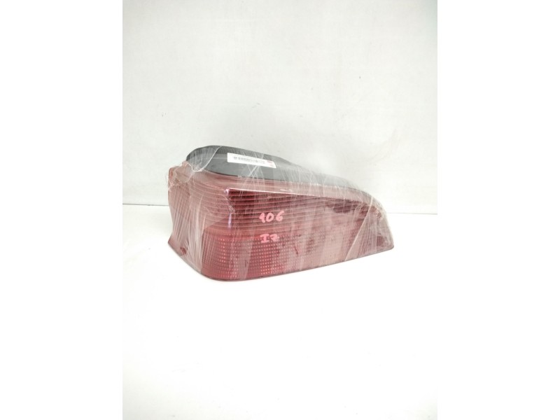 Recambio de piloto trasero izquierdo para peugeot 106 (s2) referencia OEM IAM 20137  30792