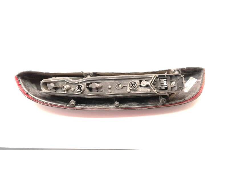 Recambio de piloto trasero derecho para opel corsa c club referencia OEM IAM 09114337R 89302181 