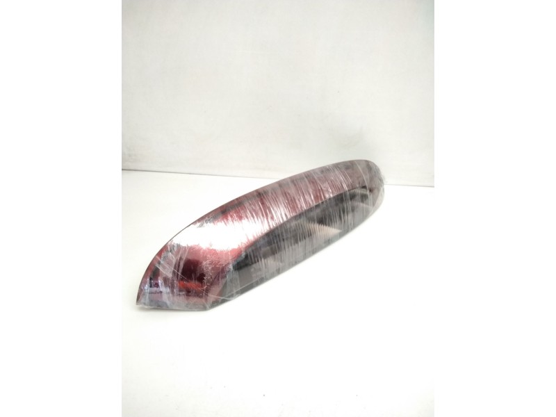 Recambio de piloto trasero derecho para opel corsa c club referencia OEM IAM 09114337R 89302181 