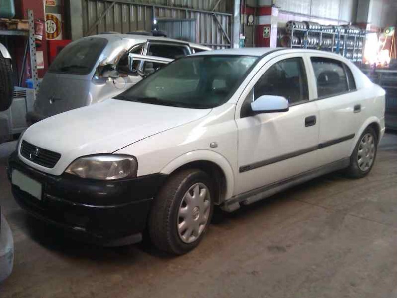 opel astra g berlina del año 1998