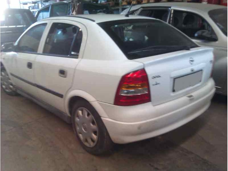 opel astra g berlina del año 1998