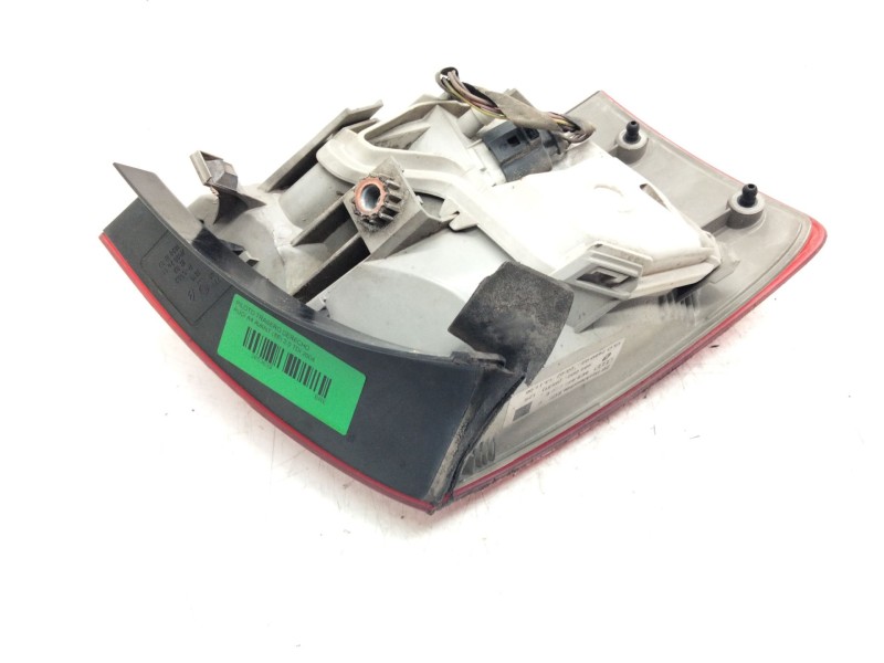 Recambio de piloto trasero derecho para audi a4 avant (8e) 2.0 tdi referencia OEM IAM 8E9945096E ULO 748002 484002953112S