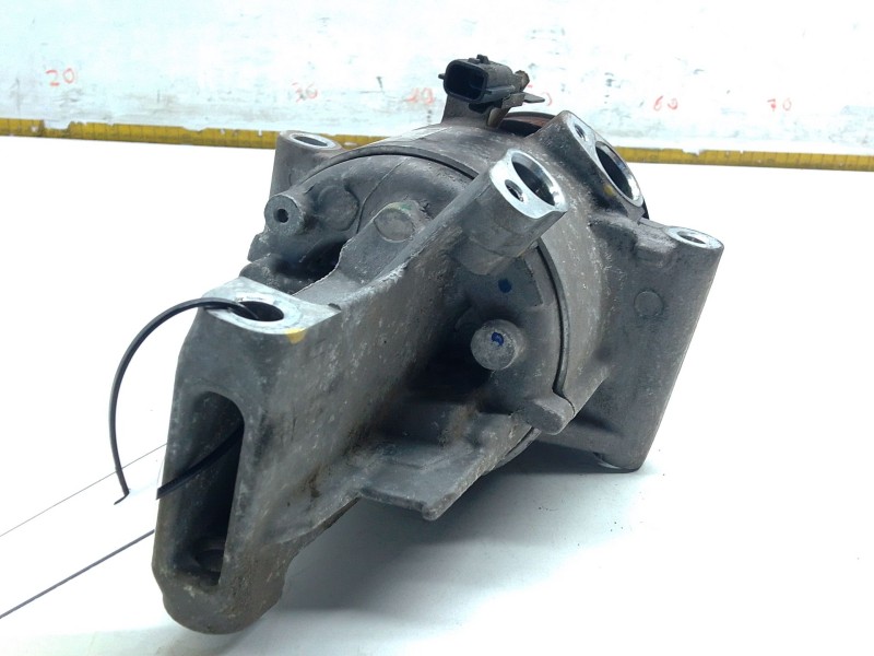 Recambio de compresor aire acondicionado para dacia sandero ii (b8_) 1.0 tce 100 (b8ml) referencia OEM IAM 926005689R  