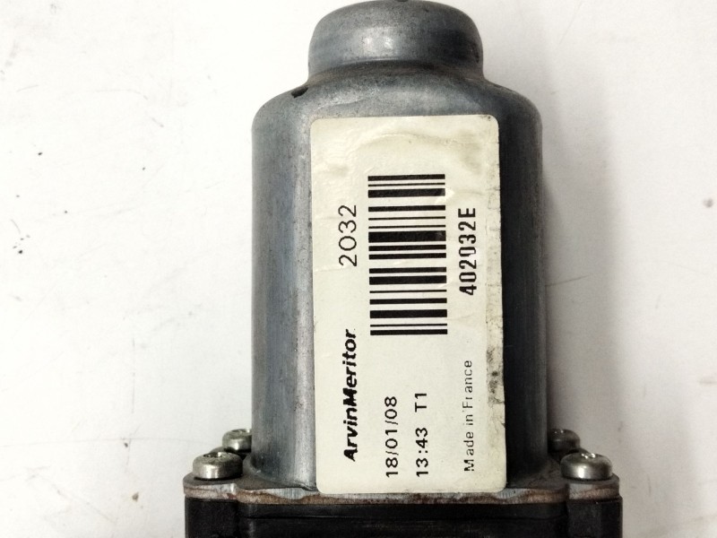 Recambio de motor elevalunas delantero derecho para nissan qashqai i (j10, nj10) 1.5 dci referencia OEM IAM   