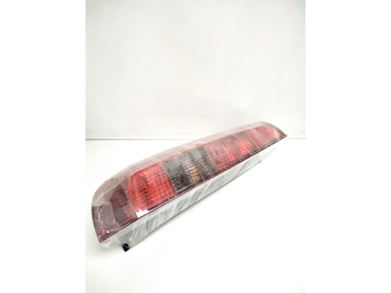 Recambio de piloto trasero izquierdo para ford fiesta (cbk) 1.4 tdci cat referencia OEM IAM 084311953LB  