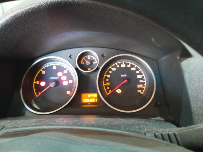 opel astra h (a04) del año 2005