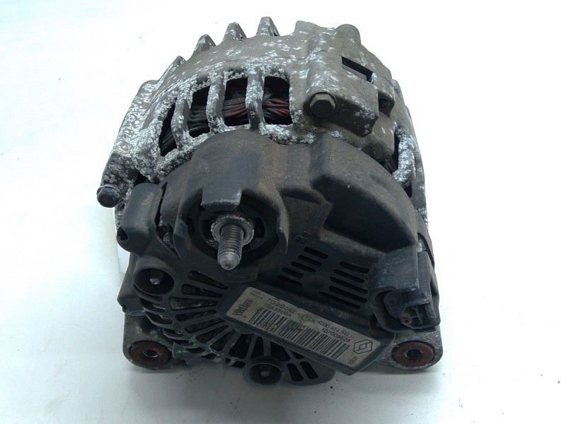 Recambio de alternador para renault clio iii (br0/1, cr0/1) 1.2 16v (br02, br0j, br11, cr02, cr0j, cr11) referencia OEM IAM 8200