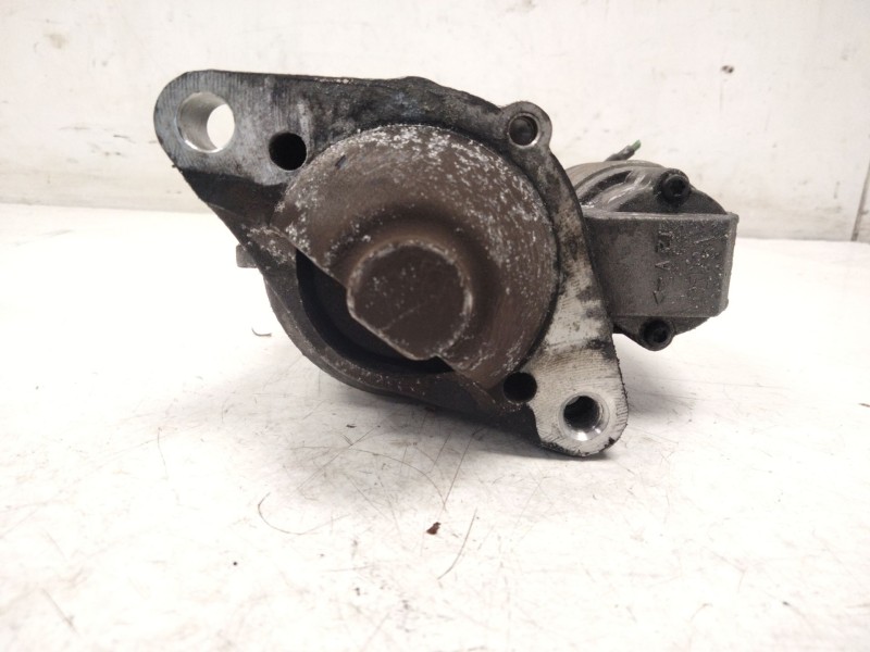 Recambio de motor arranque para renault clio iii (br0/1, cr0/1) 1.2 16v (br02, br0j, br11, cr02, cr0j, cr11) referencia OEM IAM 