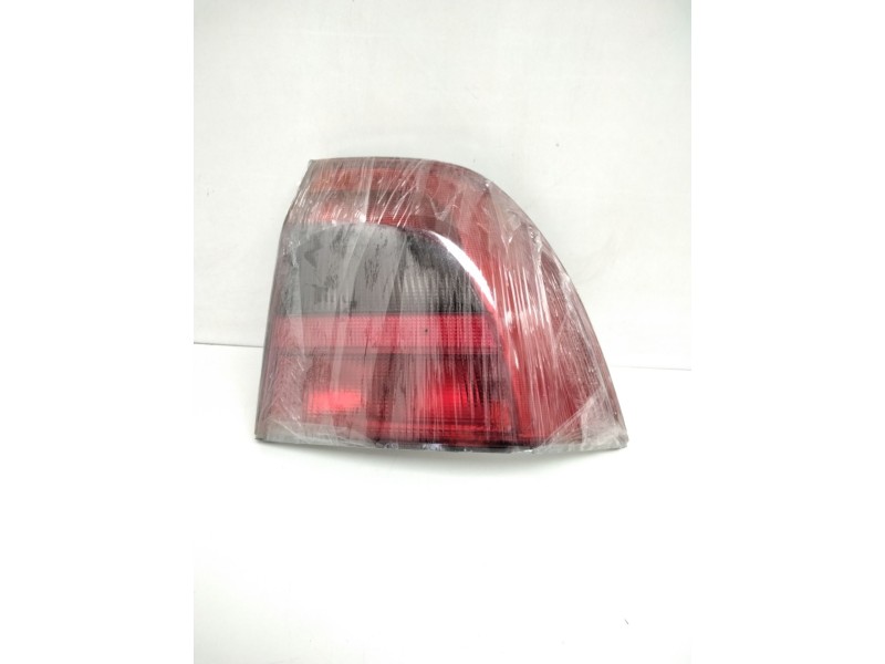 Recambio de piloto trasero derecho para opel vectra b berlina 2.0 dti referencia OEM IAM YORKA 62145  