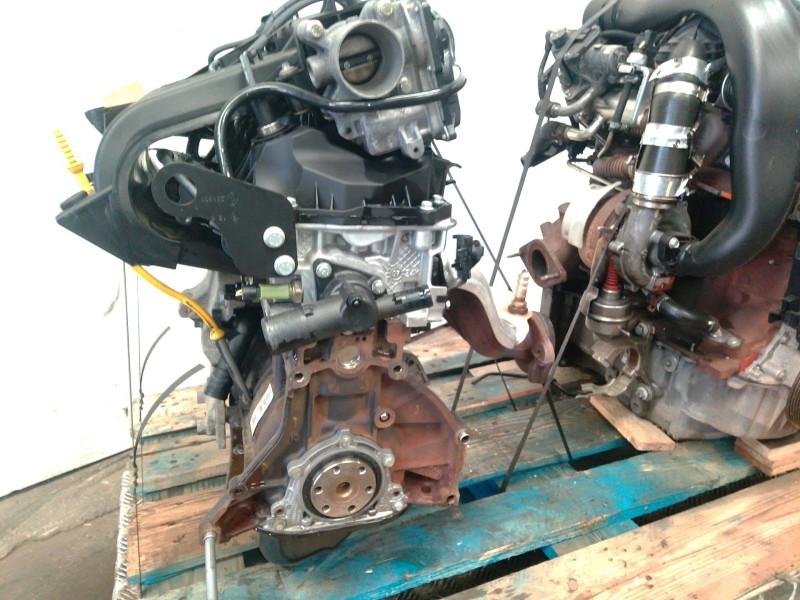 Recambio de motor completo para renault clio iii (br0/1, cr0/1) 1.2 16v (br02, br0j, br11, cr02, cr0j, cr11) referencia OEM IAM 