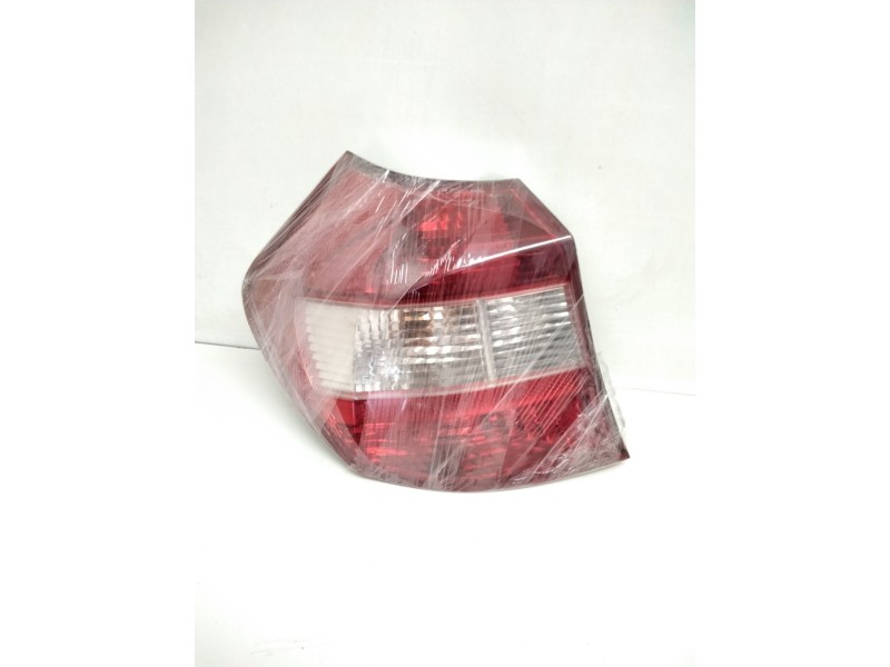 Recambio de piloto trasero izquierdo para bmw serie 1 berlina (e81/e87) 118d referencia OEM IAM 692450111 201056 