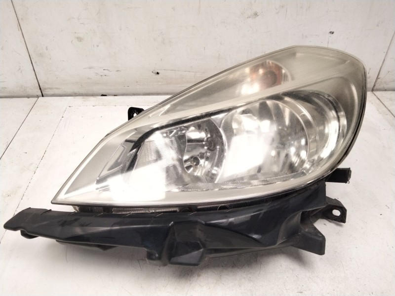 Recambio de faro izquierdo para renault clio iii (br0/1, cr0/1) 1.2 16v (br02, br0j, br11, cr02, cr0j, cr11) referencia OEM IAM 