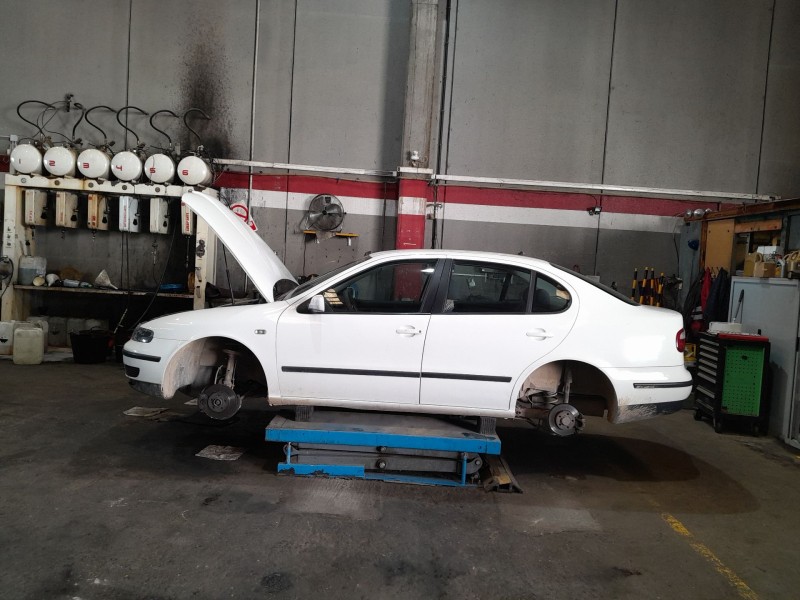 seat toledo ii (1m2) del año 2000