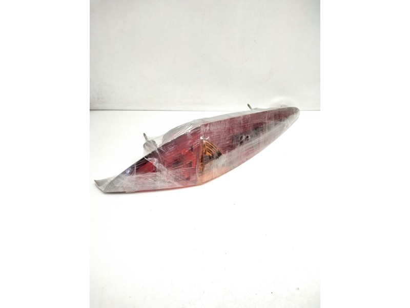 Recambio de piloto trasero izquierdo para fiat punto (188_) 1.2 natural power referencia OEM IAM 46794078 28620114 286201