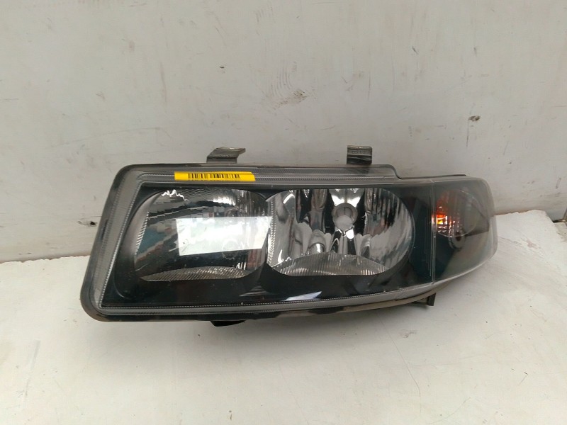 Recambio de faro izquierdo para seat toledo ii (1m2) 1.6 referencia OEM IAM   
