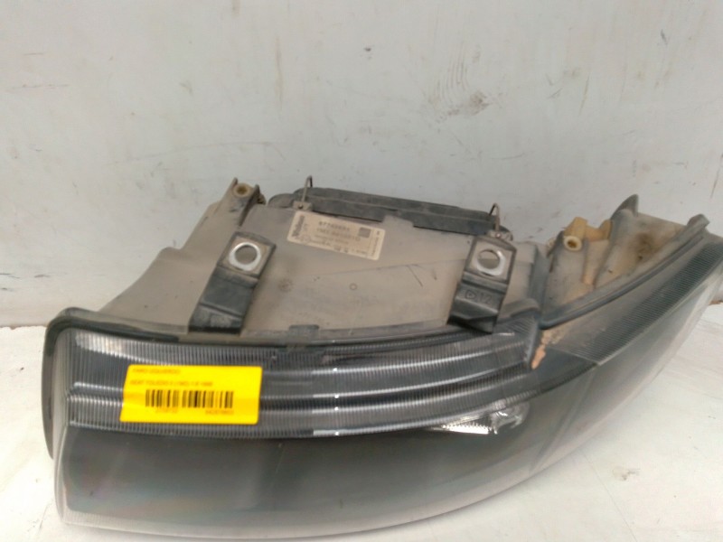 Recambio de faro izquierdo para seat toledo ii (1m2) 1.6 referencia OEM IAM   