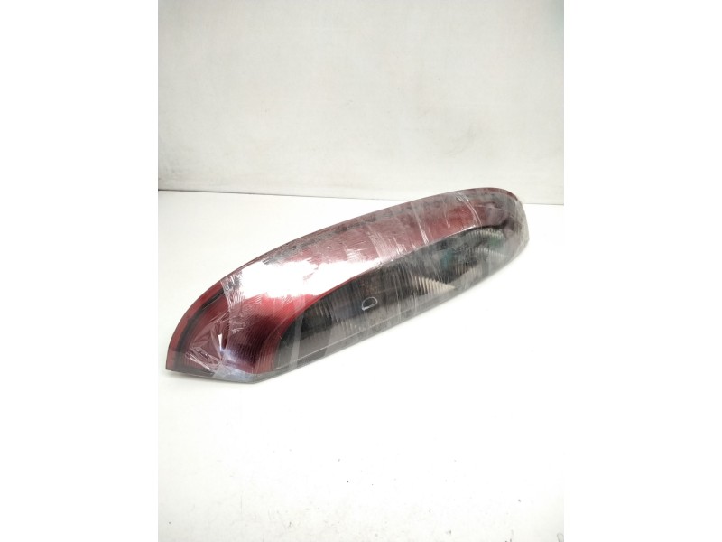 Recambio de piloto trasero derecho para opel corsa c comfort referencia OEM IAM 009196364 89302225 