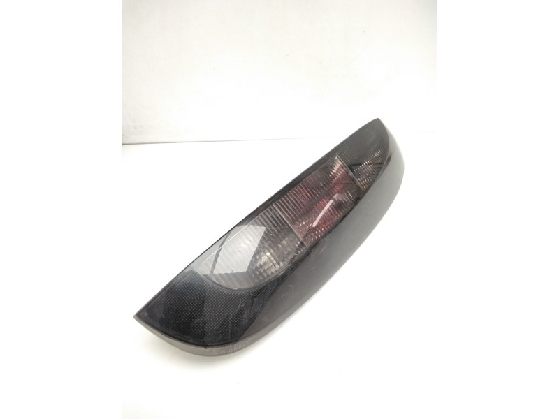 Recambio de piloto trasero derecho para opel corsa c club referencia OEM IAM 24457236 89307501 