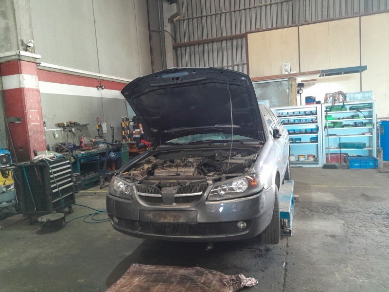 nissan almera ii hatchback (n16) del año 2004