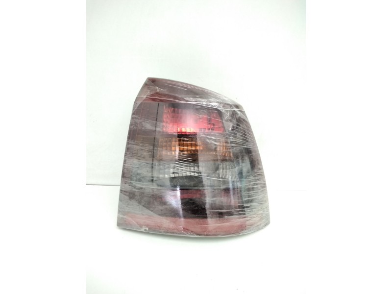 Recambio de piloto trasero derecho para opel astra g berlina edition referencia OEM IAM 13117093 09117265 180204