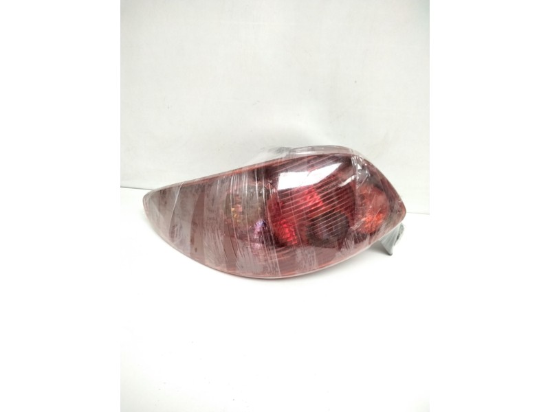 Recambio de piloto trasero izquierdo para peugeot 206 berlina xt referencia OEM IAM 085501931LR  