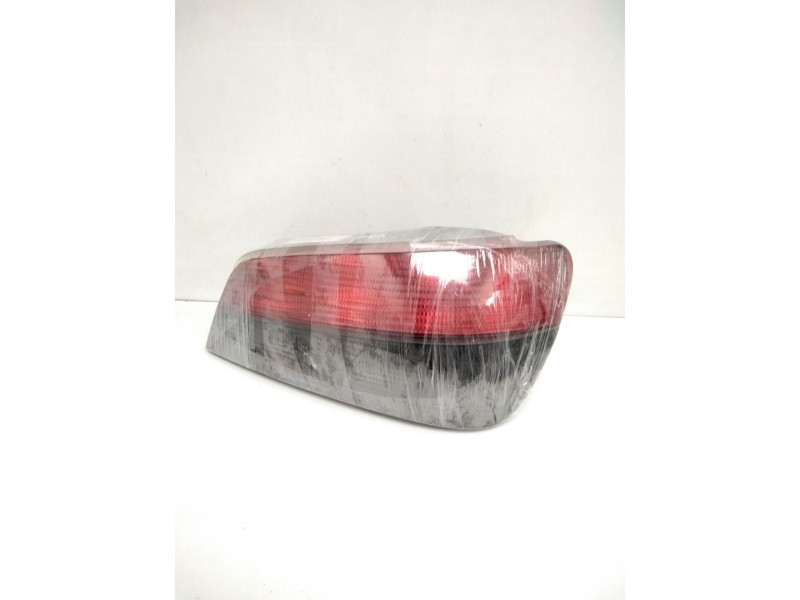 Recambio de piloto trasero derecho para peugeot 306 berlina 3/4/5 puertas (s2) xr referencia OEM IAM 6351H7 VALEO 2321 