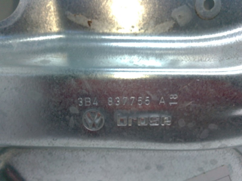 Recambio de elevalunas delantero izquierdo para volkswagen passat b5 (3b2) 1.9 tdi referencia OEM IAM 3B4837755A  