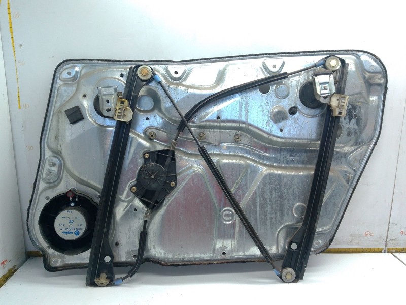 Recambio de elevalunas delantero izquierdo para volkswagen passat b5 (3b2) 1.9 tdi referencia OEM IAM 3B4837755A  