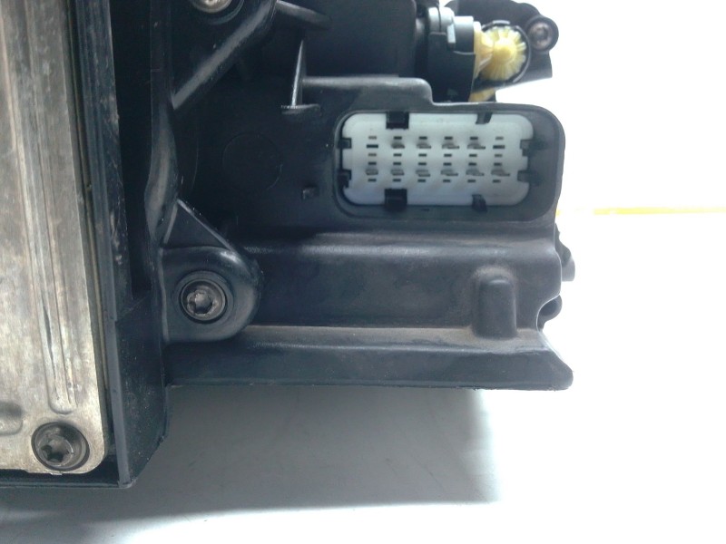 Recambio de faro izquierdo para volkswagen touareg (7la, 7l6, 7l7) 2.5 r5 tdi referencia OEM IAM 3D0907391B  