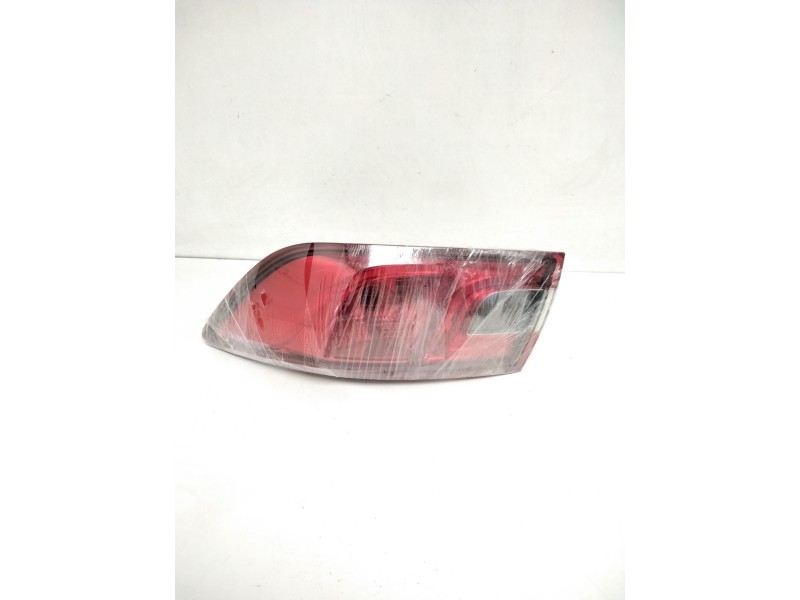 Recambio de piloto trasero derecho para renault clio iv technofeel referencia OEM IAM 265502631R FR26380202 