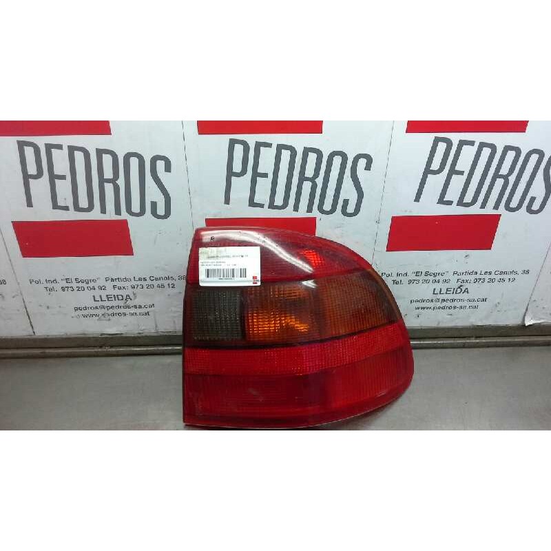 Recambio de piloto trasero derecho para opel astra f berlina referencia OEM IAM YORKA 45014 15K94OR 34931