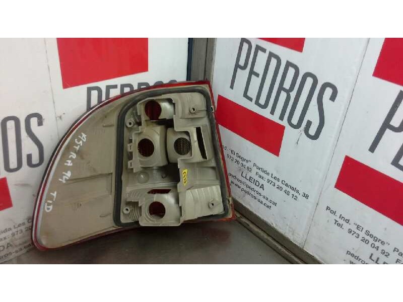 Recambio de piloto trasero derecho para opel astra f berlina referencia OEM IAM YORKA 45014 15K94OR 34931
