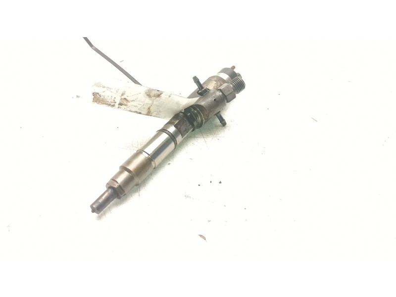 Recambio de inyector para renault midlum 240.12 referencia OEM IAM 010275902  