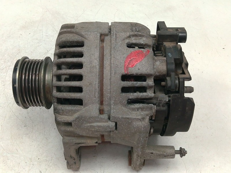 Recambio de alternador para seat ibiza iv (6j5, 6p1) 1.4 tdi referencia OEM IAM   