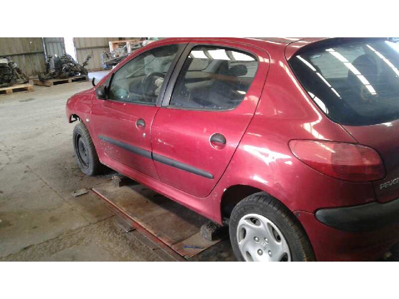 peugeot 206 berlina del año 1999