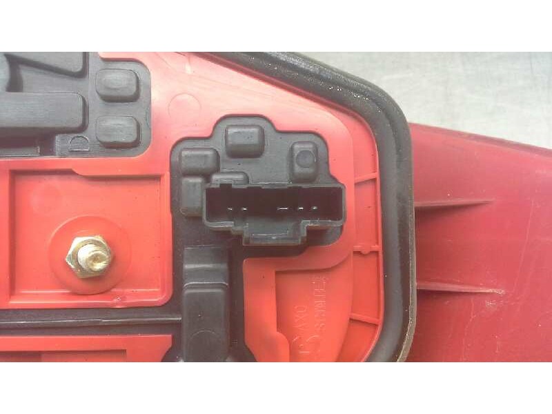 Recambio de piloto trasero derecho para peugeot 206 berlina xt referencia OEM IAM 12260569 6351P1 