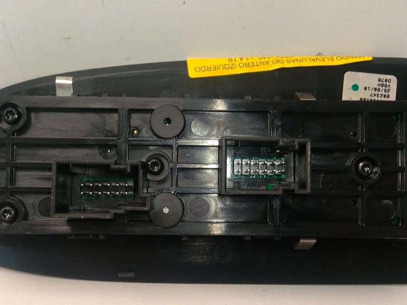 Recambio de mando elevalunas delantero izquierdo para alfa romeo giulietta (940_) 1.4 tb (940fxa1a, 940fxt1a) referencia OEM IAM