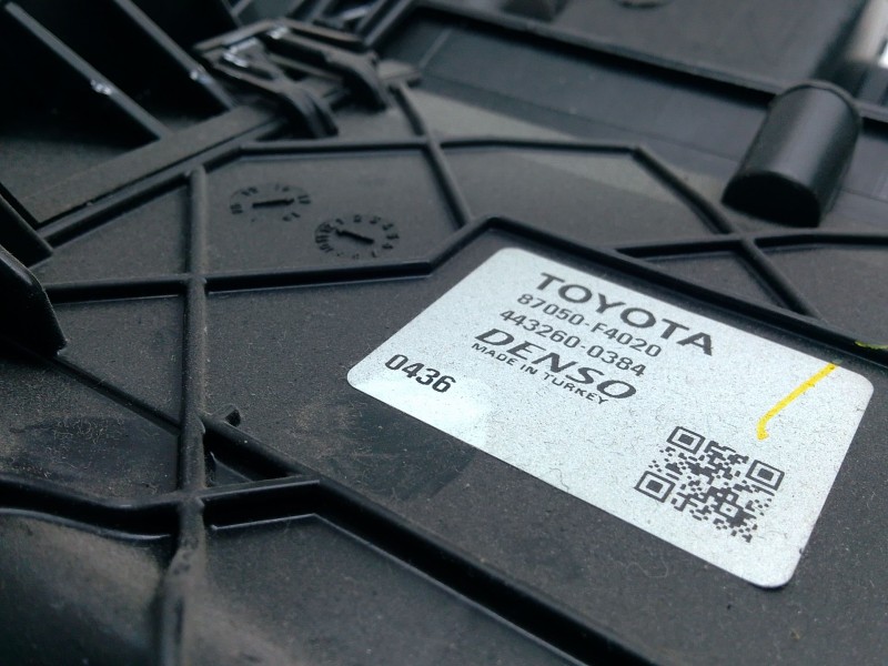 Recambio de calefaccion entera normal para toyota c-hr (_x1_) 1.8 hybrid (zyx10_, zyx11_) referencia OEM IAM 87010F4080  