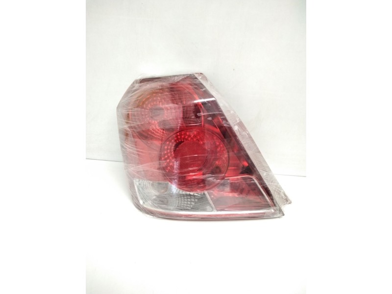 Recambio de piloto trasero izquierdo para daewoo kalos 1.2 se referencia OEM IAM 300266L  