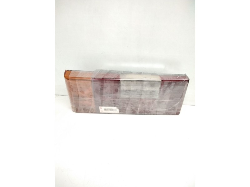 Recambio de piloto trasero derecho para » otros... premium 370 26 g 6x2 referencia OEM IAM 21083716010  9573