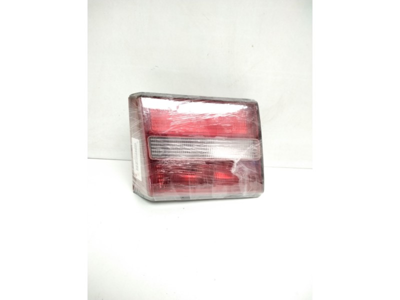 Recambio de piloto trasero izquierdo porton para lancia k lancia k referencia OEM IAM 7780141 29300102 